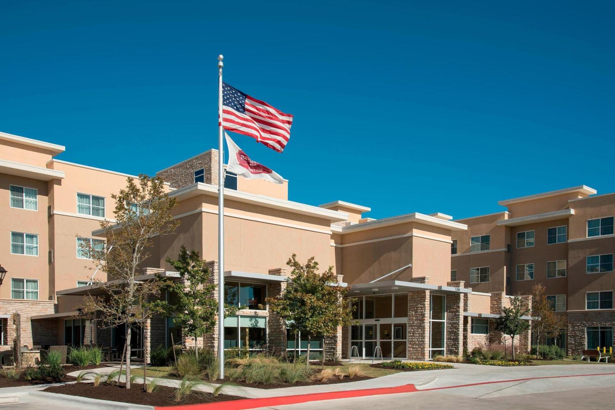 Residence Inn By Marriott Austin - University Area Exterior photo